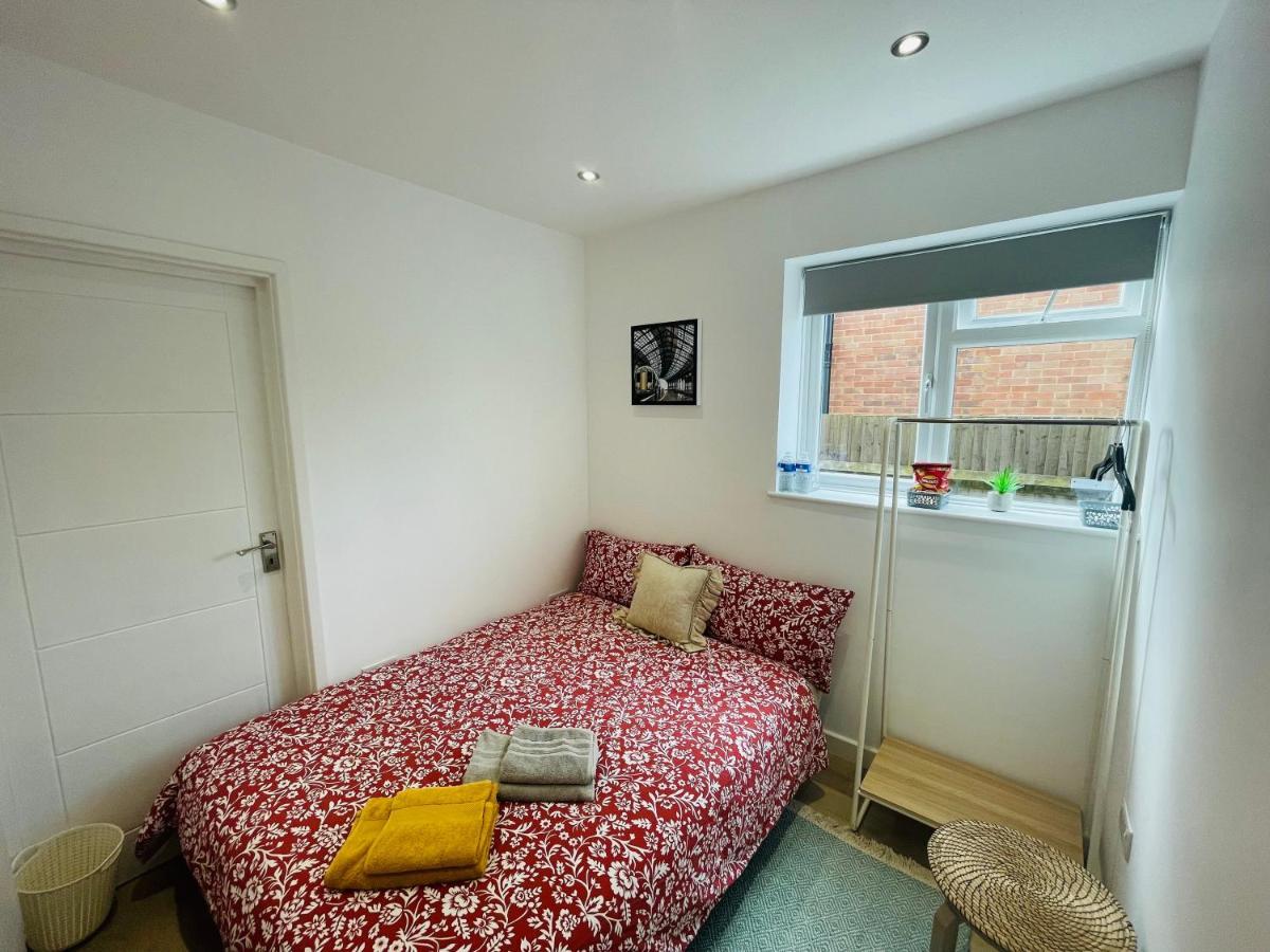 Rooms In A Beautiful House With Free On St Parking برايتون المظهر الخارجي الصورة